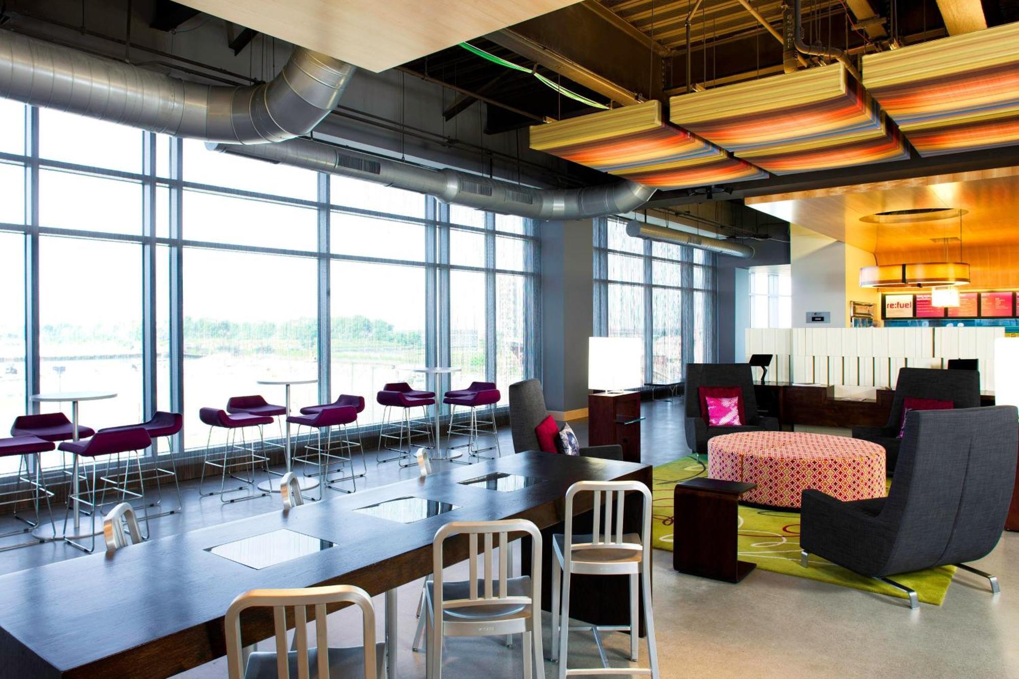 Aloft Cleveland Downtown Hotel Exterior photo